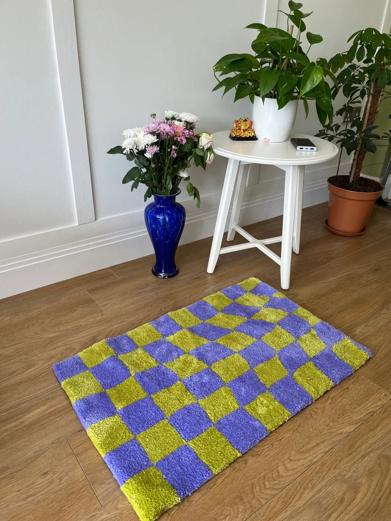 Purple checkerboard factory tufted rug 20.5 x 15.5