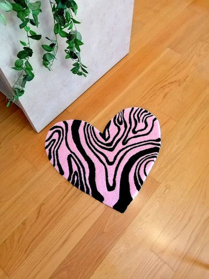 Wavy Heart Tufted Rug