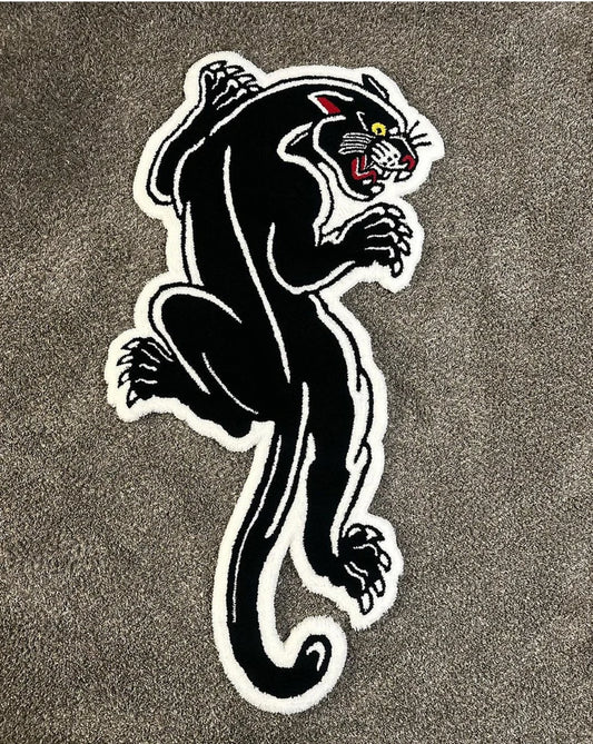 Traditional Panther Tufted Rug
